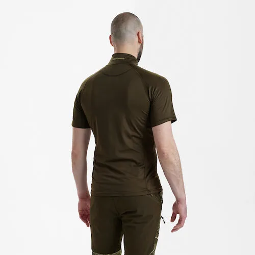 Футболка DEERHUNTER-EXCAPE INSULATED ZIP-NECK (хаки) — одежда для охоты, рыбалки, туризма и города | KORGAN.KZ