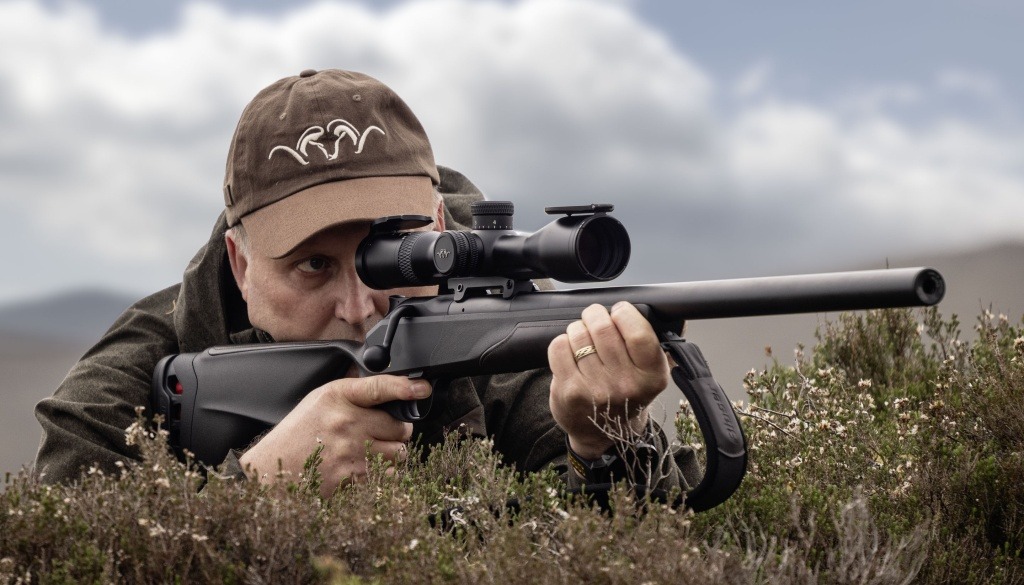 Blaser_R8-Ultimate-Silence_Schottland-Anschlag.jpg