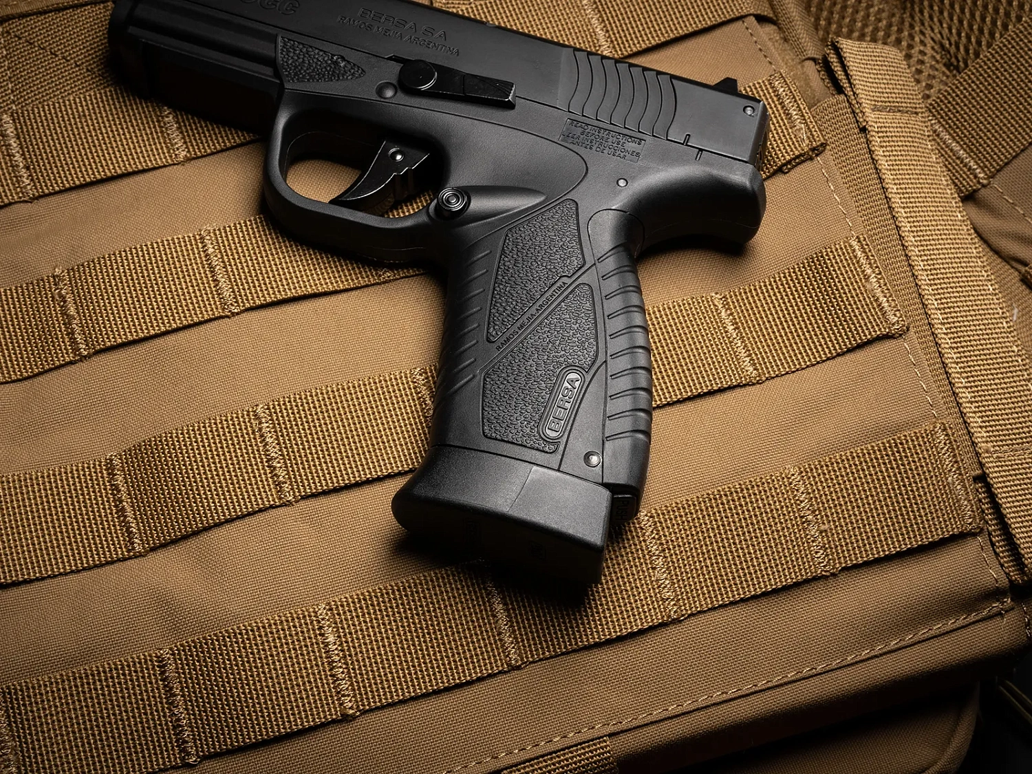 Страйкбольный пистолет ASG Мод. BERSA BP9CC