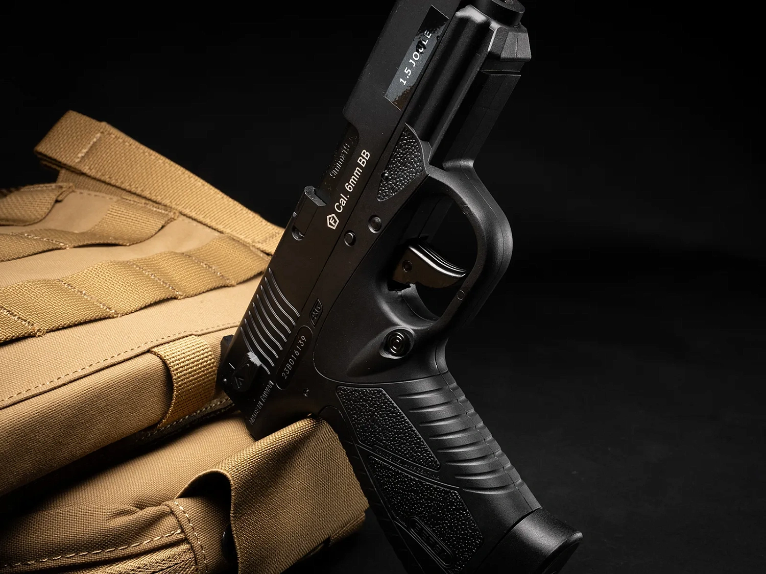 Страйкбольный пистолет ASG Мод. BERSA BP9CC