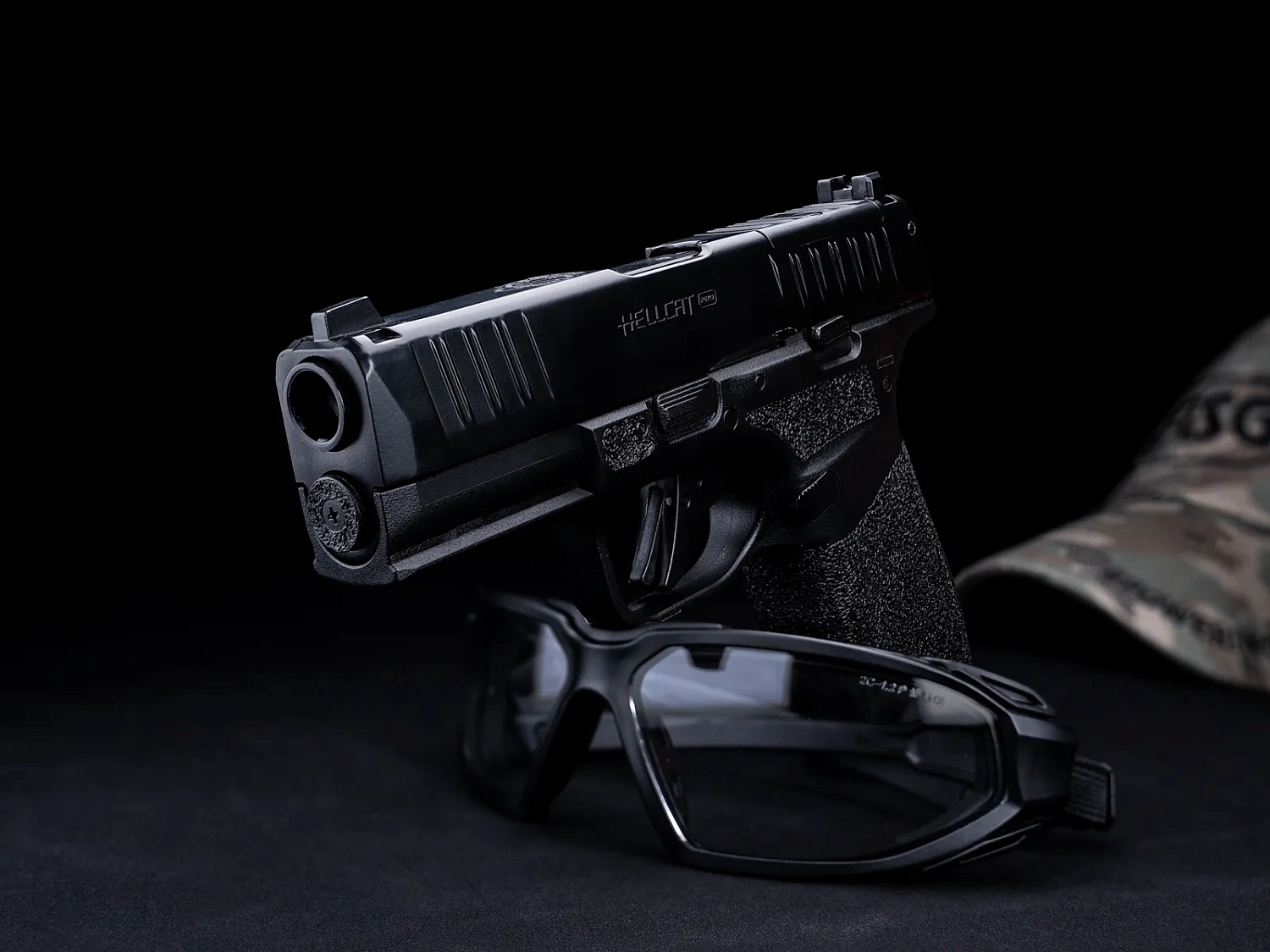Страйкбольный пистолет ASG Мод. SPRINGFIELD ARMORY HELLCAT PRO